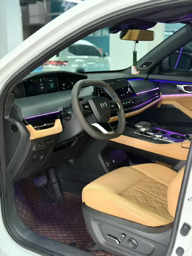 2021 ChangAn UNI-K 2.0T 233HP L4 8AT,autocango,china used car exporter,china ev exporter,chinese used car exporter,chinese used ev exporter