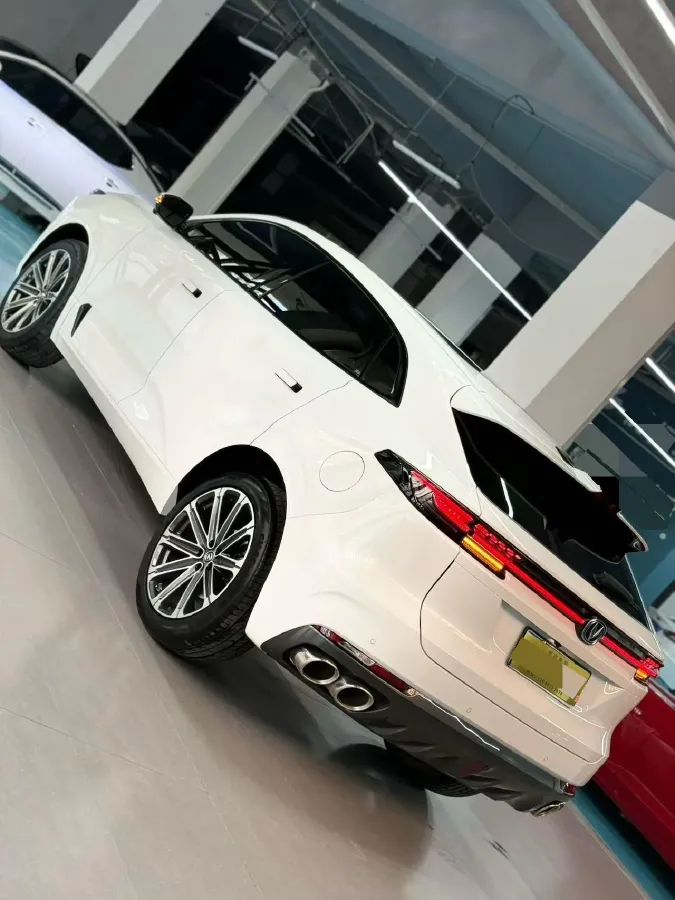 2021 ChangAn UNI-K 2.0T 233HP L4 8AT,autocango,china used car exporter,china ev exporter,chinese used car exporter,chinese used ev exporter