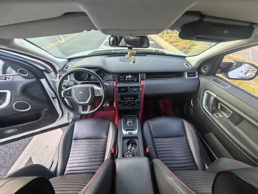 2019 Land Rover Discovery Sport 2.0T 241HP L4 9AT,autocango,china used car exporter,china ev exporter,chinese used car exporter,chinese used ev exporter