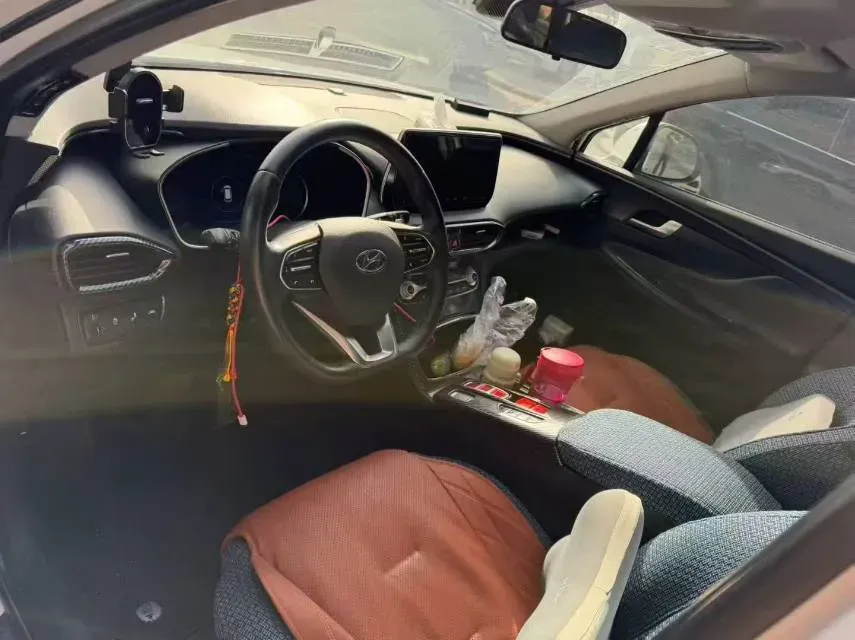 2021 Hyundai Custo 2.0T 236HP L4 8AT,autocango,china used car exporter,china ev exporter,chinese used car exporter,chinese used ev exporter