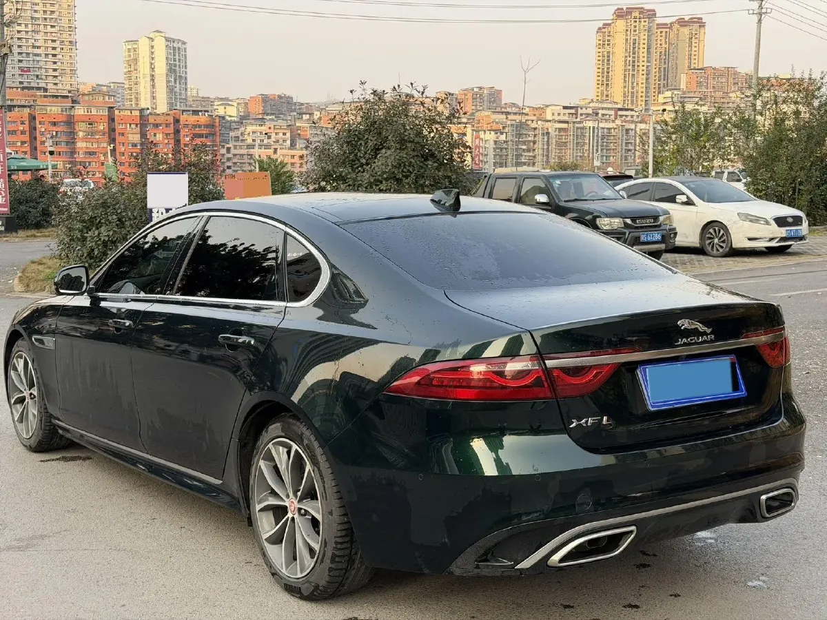 2021 Jaguar XFL 2.0T 250HP L4 8AT,autocango,china used car exporter,china ev exporter,chinese used car exporter,chinese used ev exporter