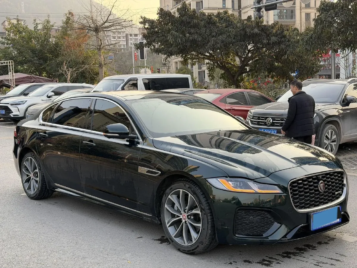 2021 Jaguar XFL 2.0T 250HP L4 8AT,autocango,china used car exporter,china ev exporter,chinese used car exporter,chinese used ev exporter