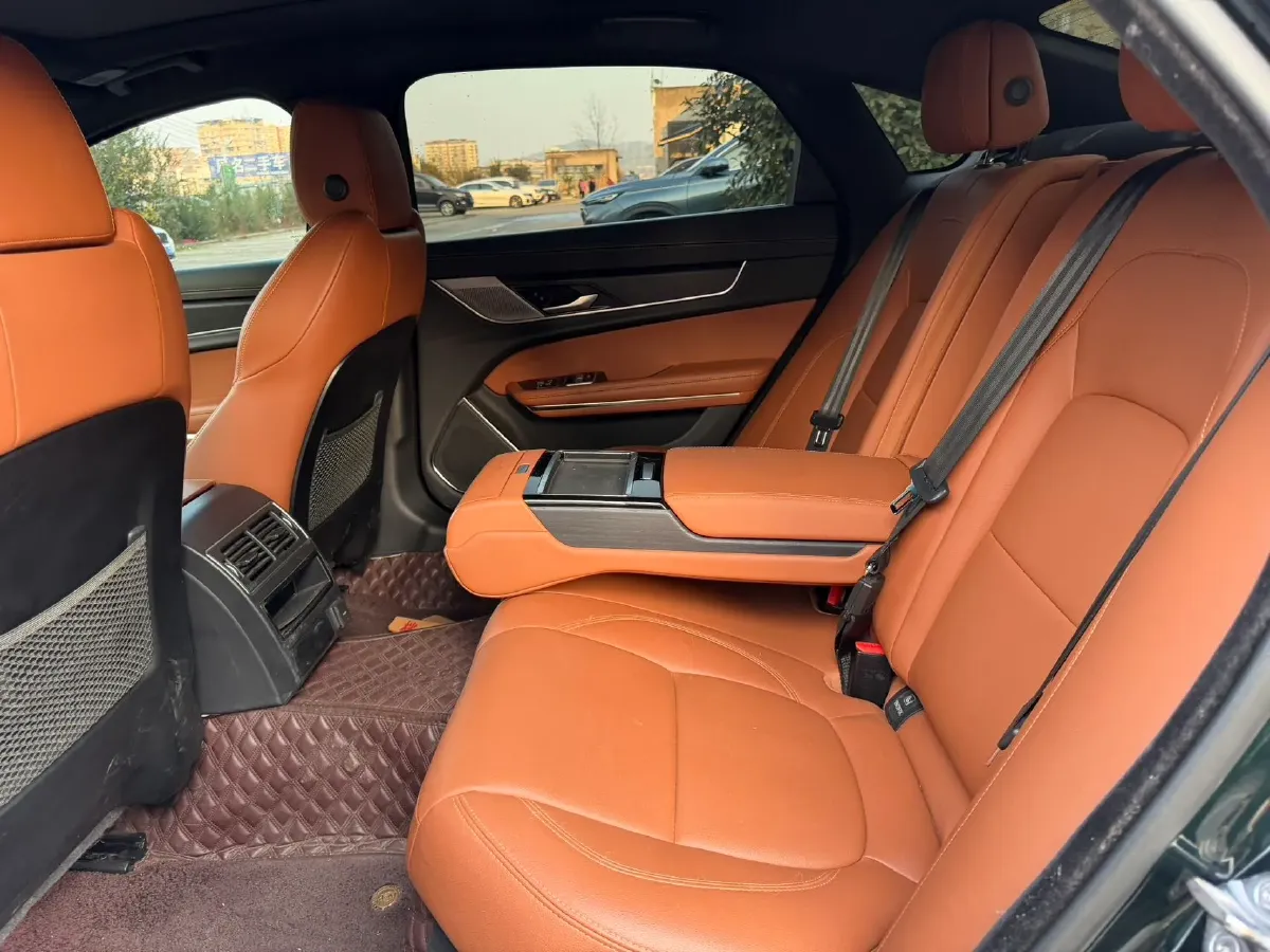 2021 Jaguar XFL 2.0T 250HP L4 8AT,autocango,china used car exporter,china ev exporter,chinese used car exporter,chinese used ev exporter