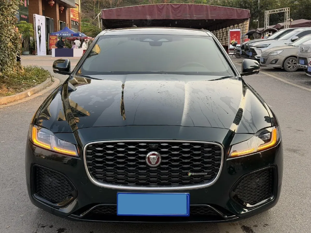 2021 Jaguar XFL 2.0T 250HP L4 8AT,autocango,china used car exporter,china ev exporter,chinese used car exporter,chinese used ev exporter