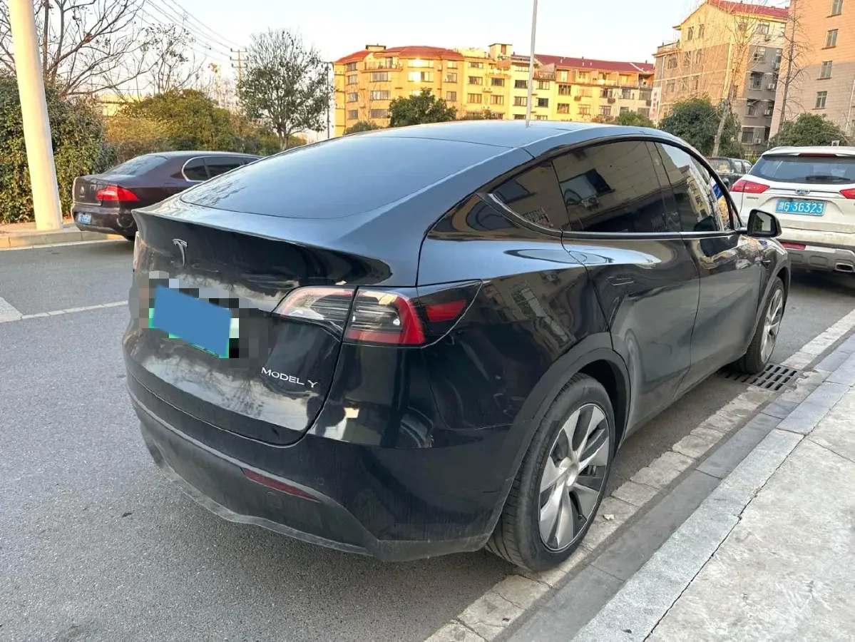 2022 Tesla Model Y BEV 60KWH,autocango,china used car exporter,china ev exporter,chinese used car exporter,chinese used ev exporter