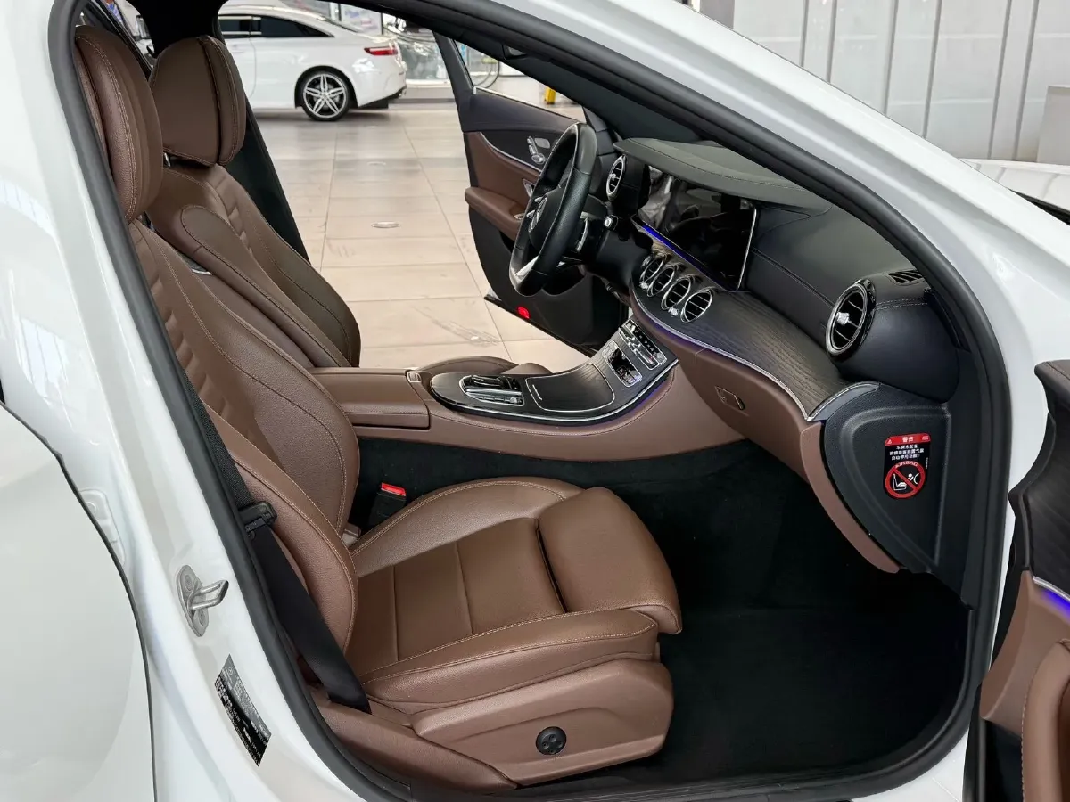 2021 Mercedes-Benz E Class 2.0T 197HP L4 9AT,autocango,china used car exporter,china ev exporter,chinese used car exporter,chinese used ev exporter