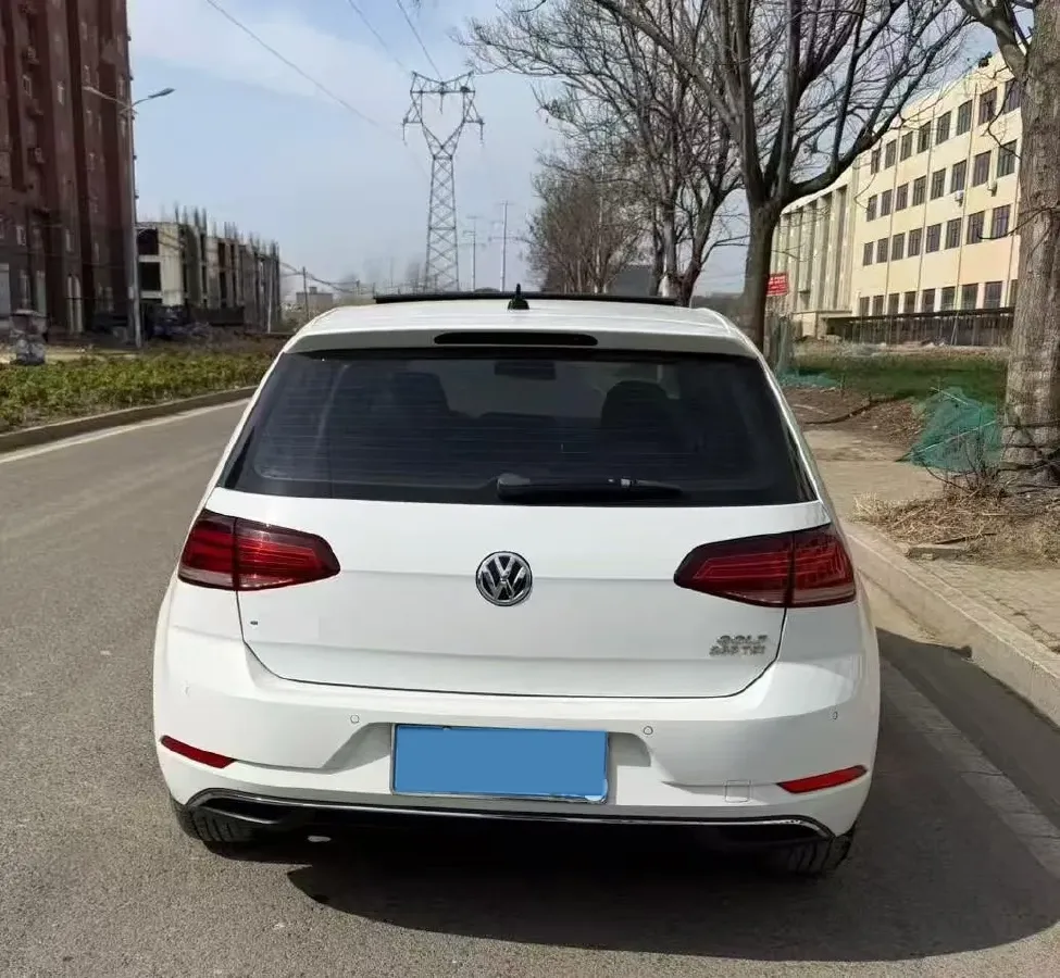 2019 Brilliance Auto V7 1.8T 231HP L4 7DCT,autocango,china used car exporter,china ev exporter,chinese used car exporter,chinese used ev exporter