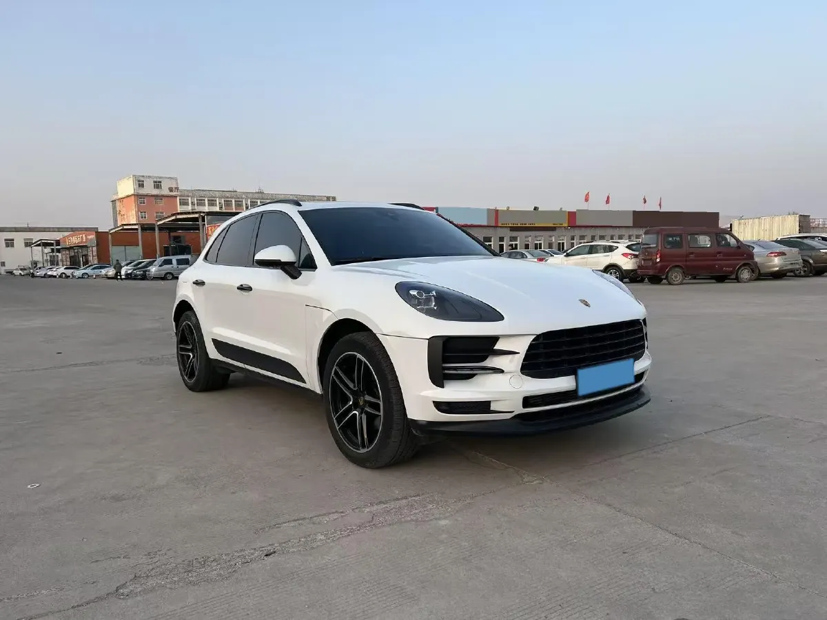 2022 Porsche Macan 2.0T 265HP L4 7DCT,autocango,china used car exporter,china ev exporter,chinese used car exporter,chinese used ev exporter