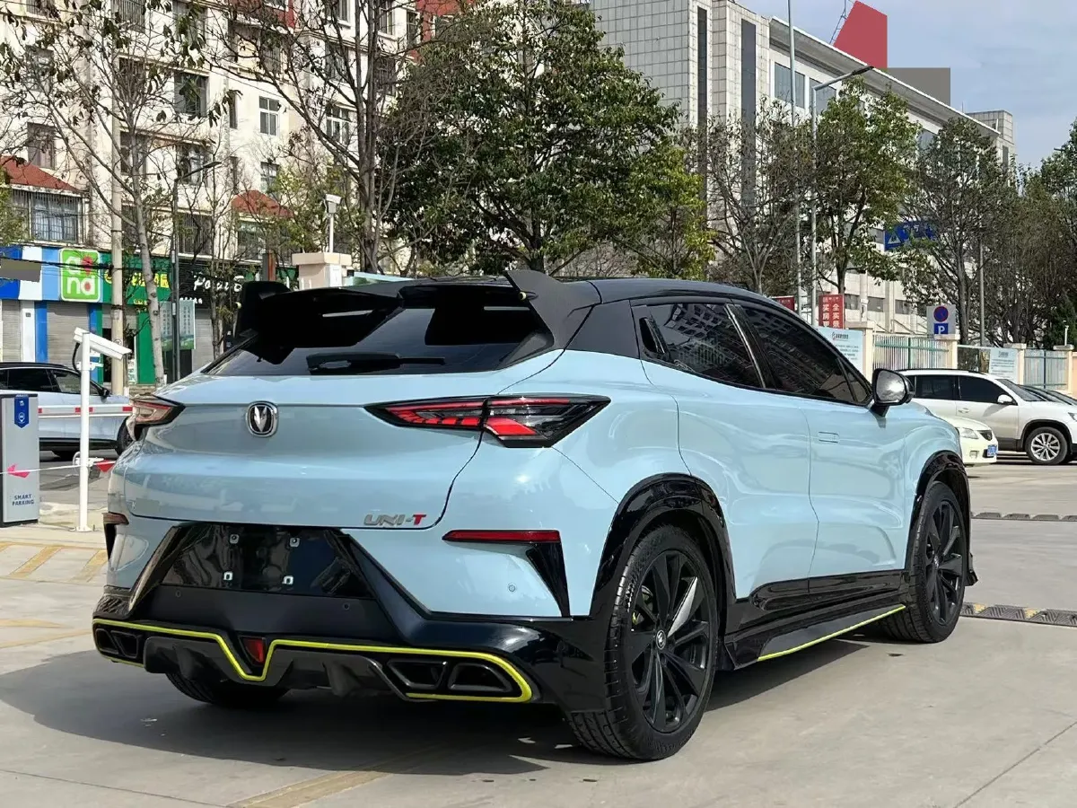 2022 ChangAn UNI-T 2.0T 233HP L4 8AT,autocango,china used car exporter,china ev exporter,chinese used car exporter,chinese used ev exporter