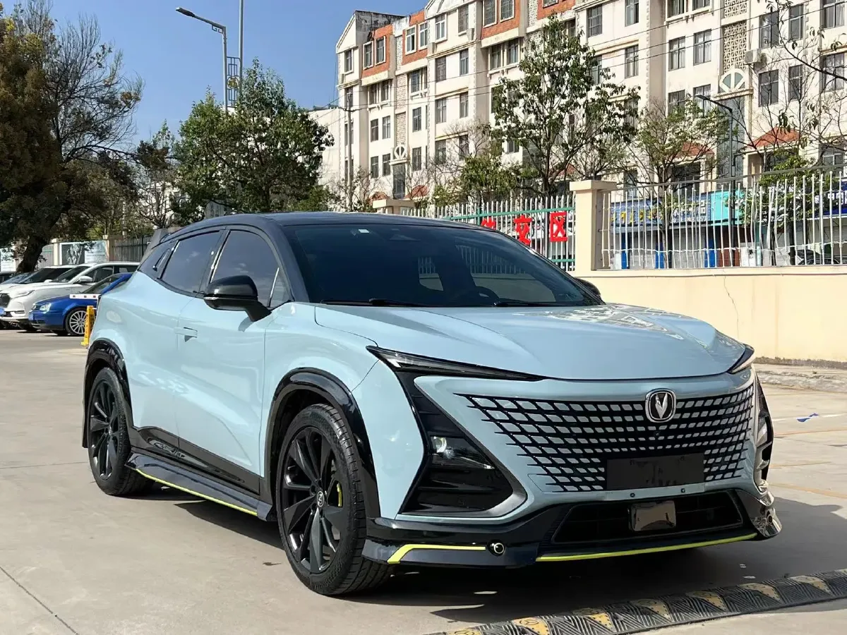 2022 ChangAn UNI-T 2.0T 233HP L4 8AT,autocango,china used car exporter,china ev exporter,chinese used car exporter,chinese used ev exporter