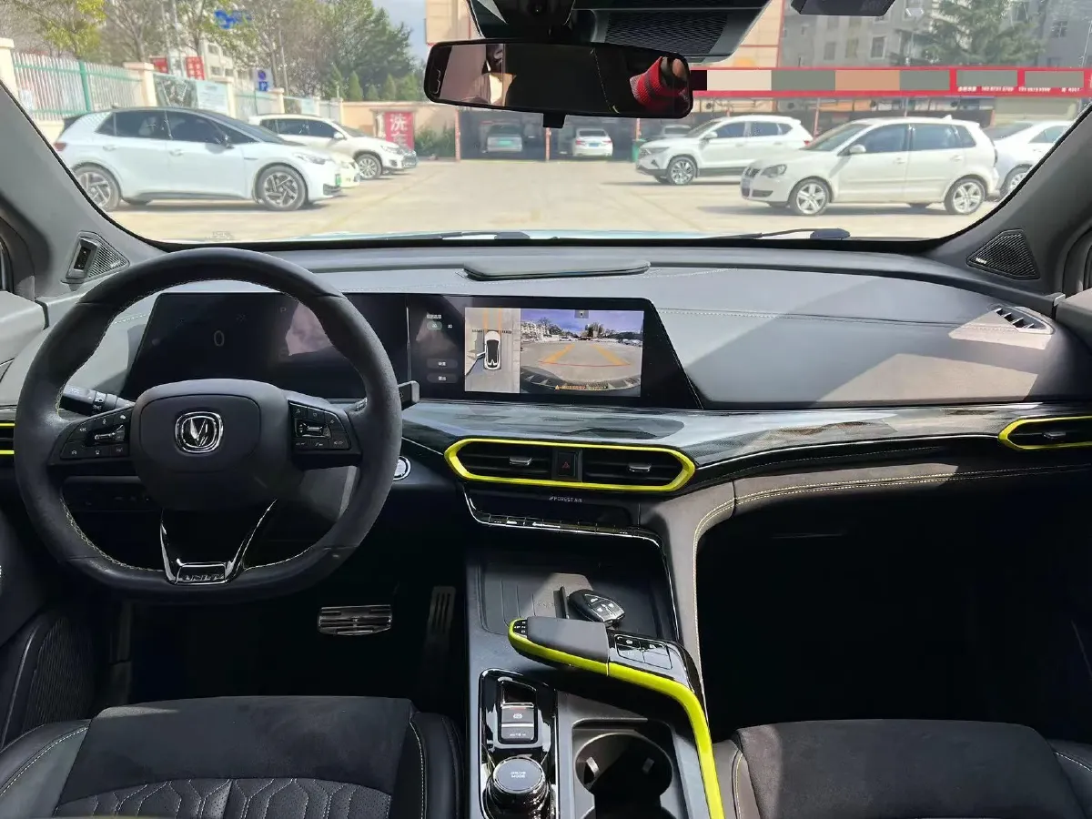 2022 ChangAn UNI-T 2.0T 233HP L4 8AT,autocango,china used car exporter,china ev exporter,chinese used car exporter,chinese used ev exporter