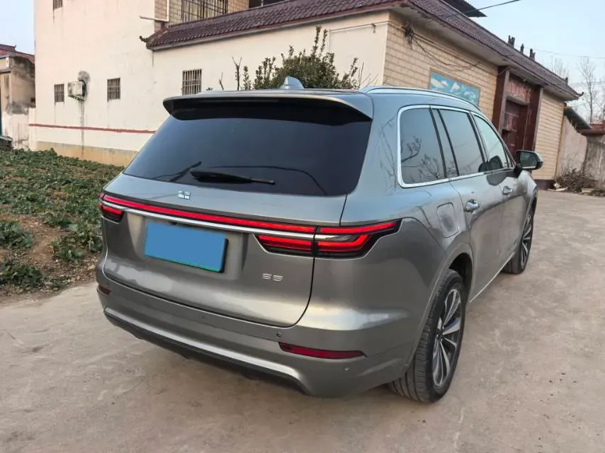 2020 Li ONE Range Extended 131HP REEV 40.5KWH,autocango,china used car exporter,china ev exporter,chinese used car exporter,chinese used ev exporter