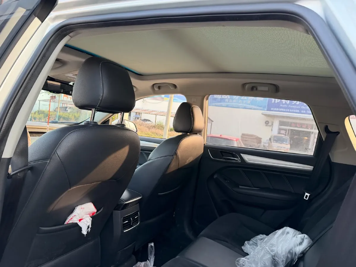 2017 Roewe RX5 1.5T 169HP L4 2AT PHEV 12KWH,autocango,china used car exporter,china ev exporter,chinese used car exporter,chinese used ev exporter