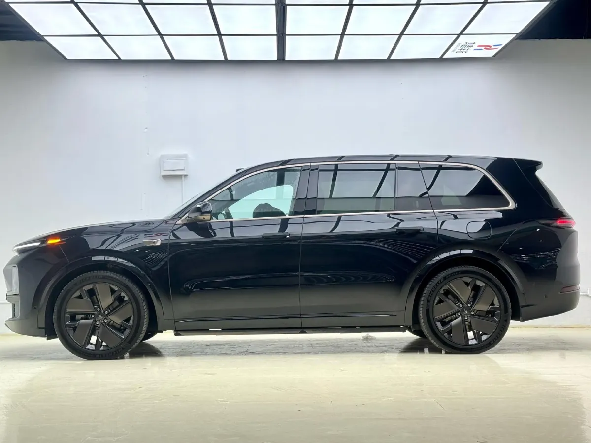 2025 Li L9 Range Extended 154HP REEV,autocango,china used car exporter,china ev exporter,chinese used car exporter,chinese used ev exporter