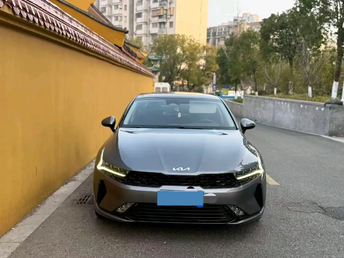 2021 Kia K5 2.0T 240HP L4 8AT,autocango,china used car exporter,china ev exporter,chinese used car exporter,chinese used ev exporter