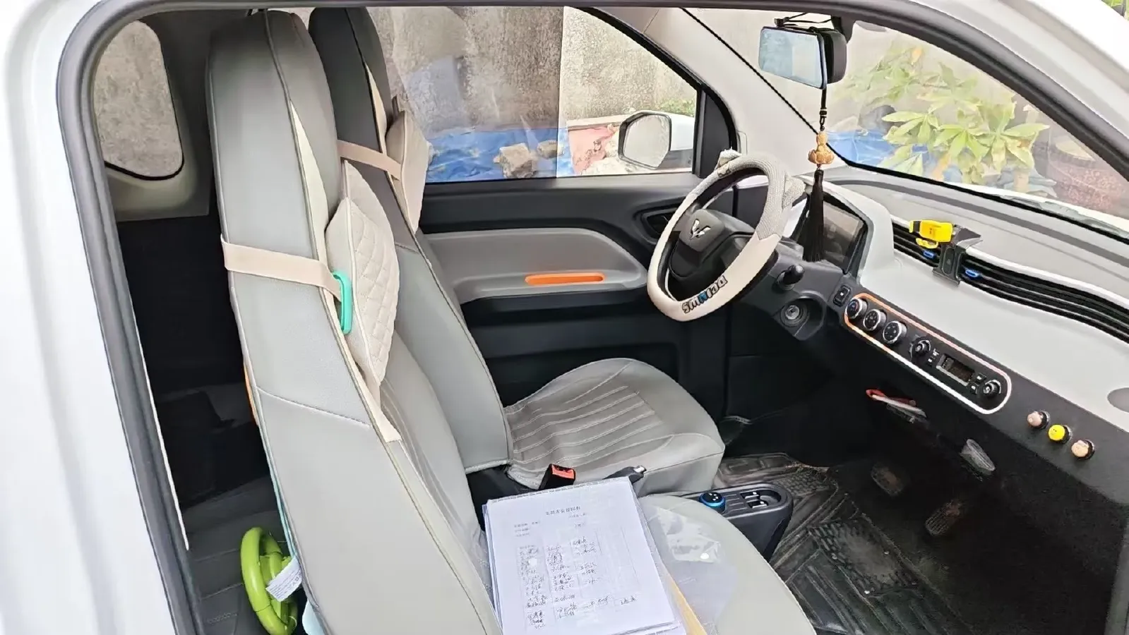 2020 WuLing HongGuang MINI EV BEV 13.8KWH,autocango,china used car exporter,china ev exporter,chinese used car exporter,chinese used ev exporter