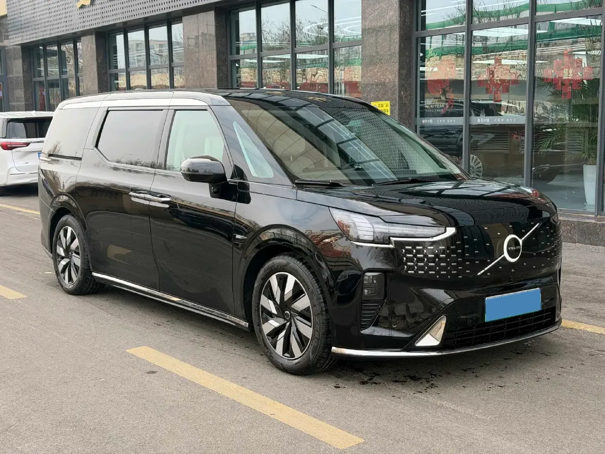 2025 Volvo EM90 BEV 116KWH,autocango,china used car exporter,china ev exporter,chinese used car exporter,chinese used ev exporter