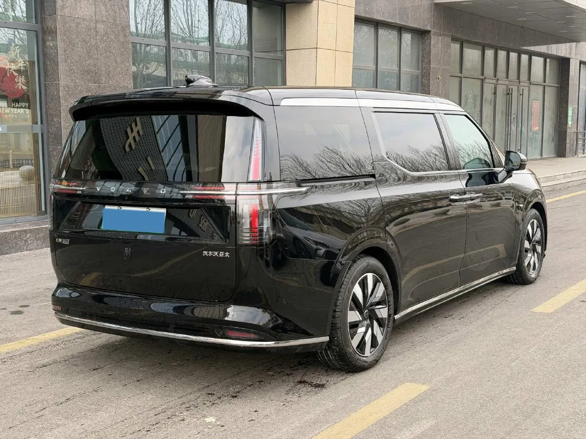 2025 Volvo EM90 BEV 116KWH,autocango,china used car exporter,china ev exporter,chinese used car exporter,chinese used ev exporter
