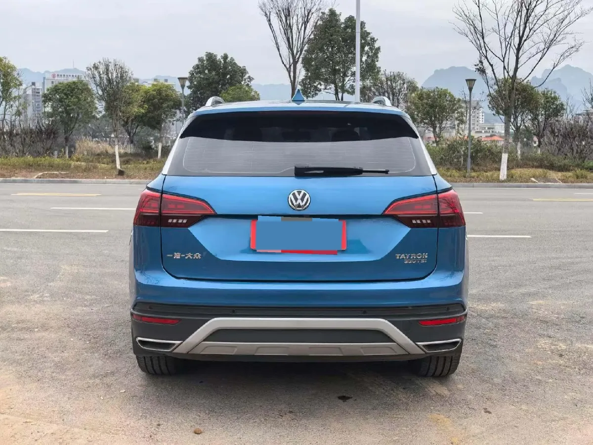 2019 MINI CLUBMAN 1.5T 102HP L3 6AT,autocango,china used car exporter,china ev exporter,chinese used car exporter,chinese used ev exporter