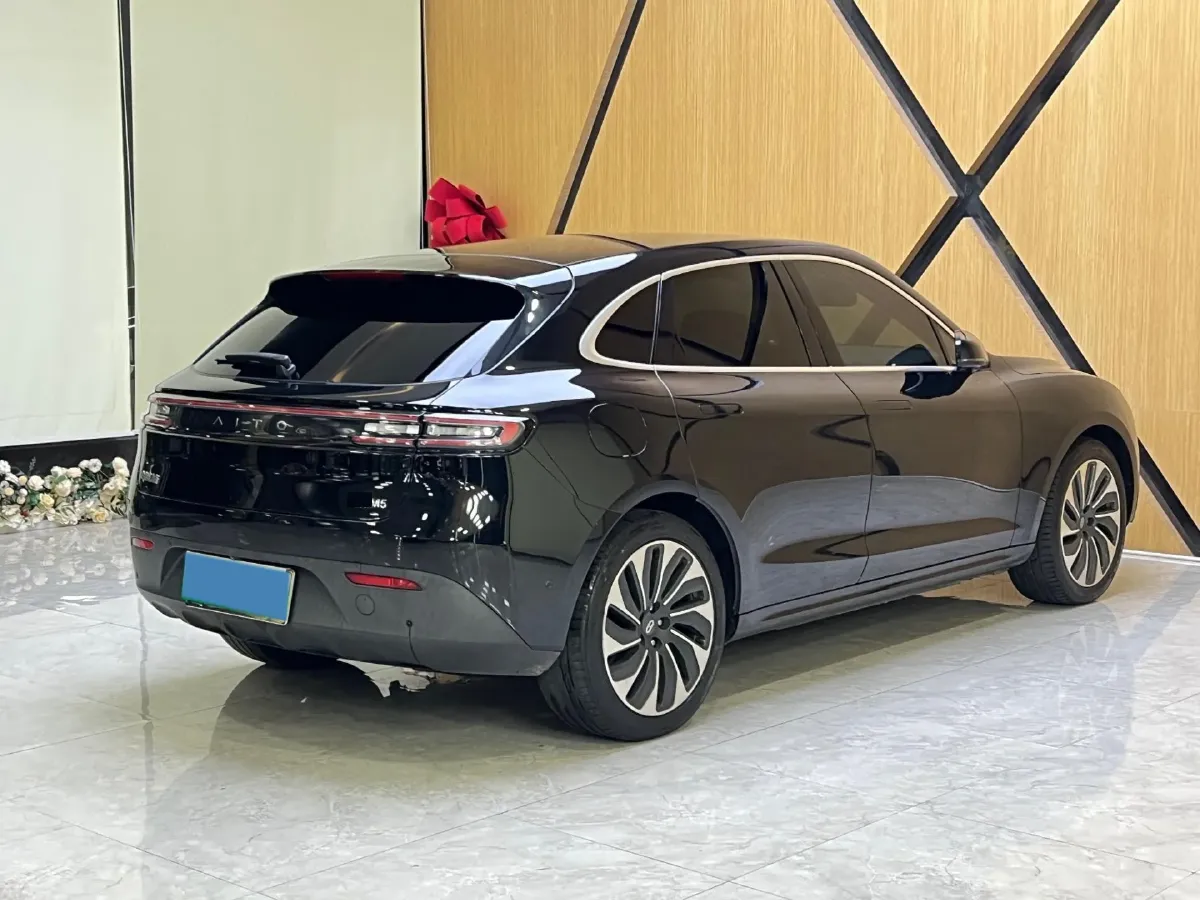 2022 Isuzu Mu-X 2.0T 220HP L4 8AT,autocango,china used car exporter,china ev exporter,chinese used car exporter,chinese used ev exporter