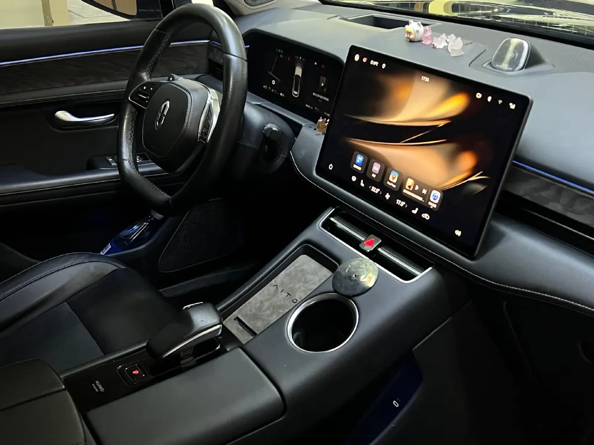 2022 Isuzu Mu-X 2.0T 220HP L4 8AT,autocango,china used car exporter,china ev exporter,chinese used car exporter,chinese used ev exporter