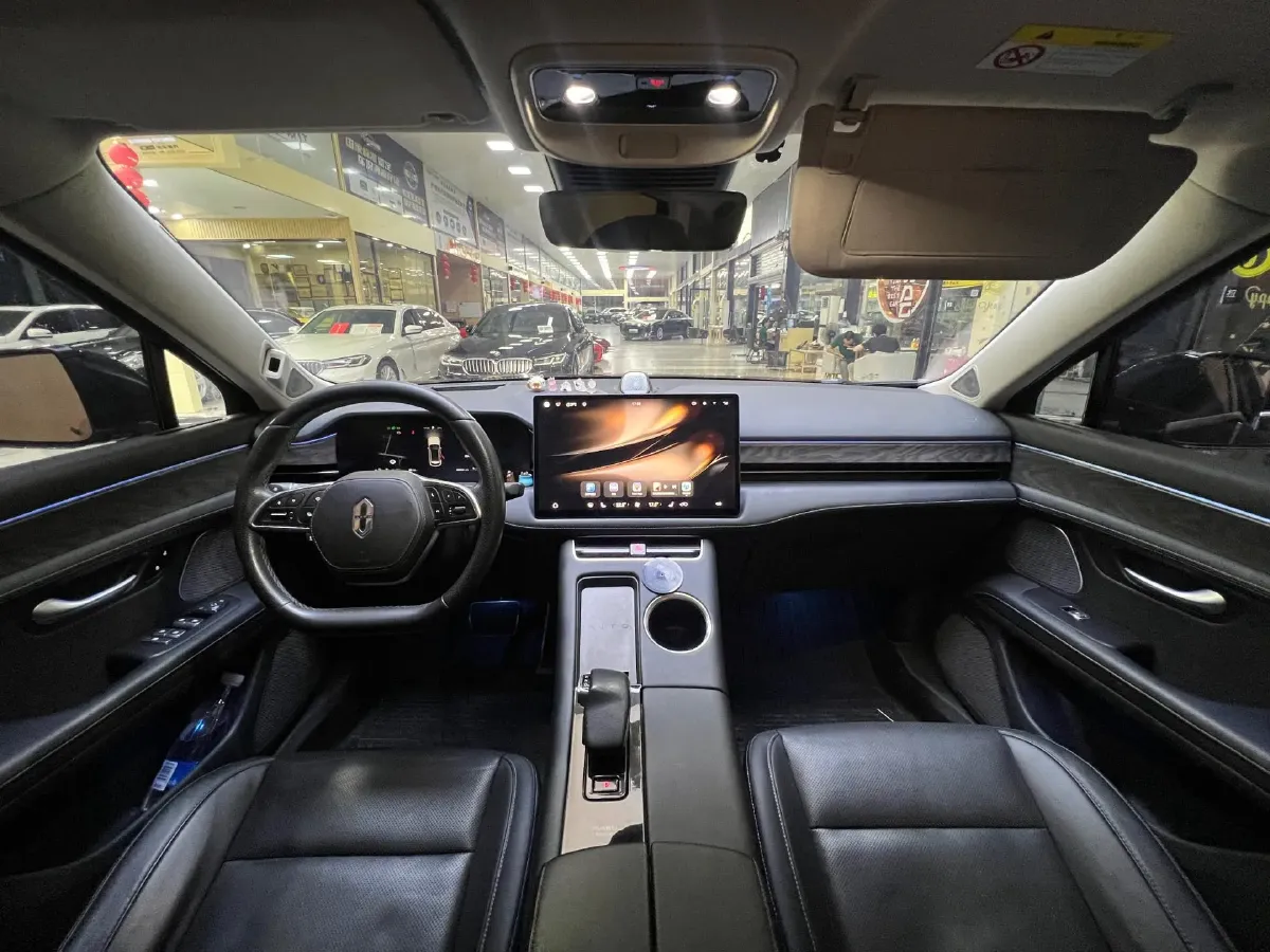 2022 Isuzu Mu-X 2.0T 220HP L4 8AT,autocango,china used car exporter,china ev exporter,chinese used car exporter,chinese used ev exporter