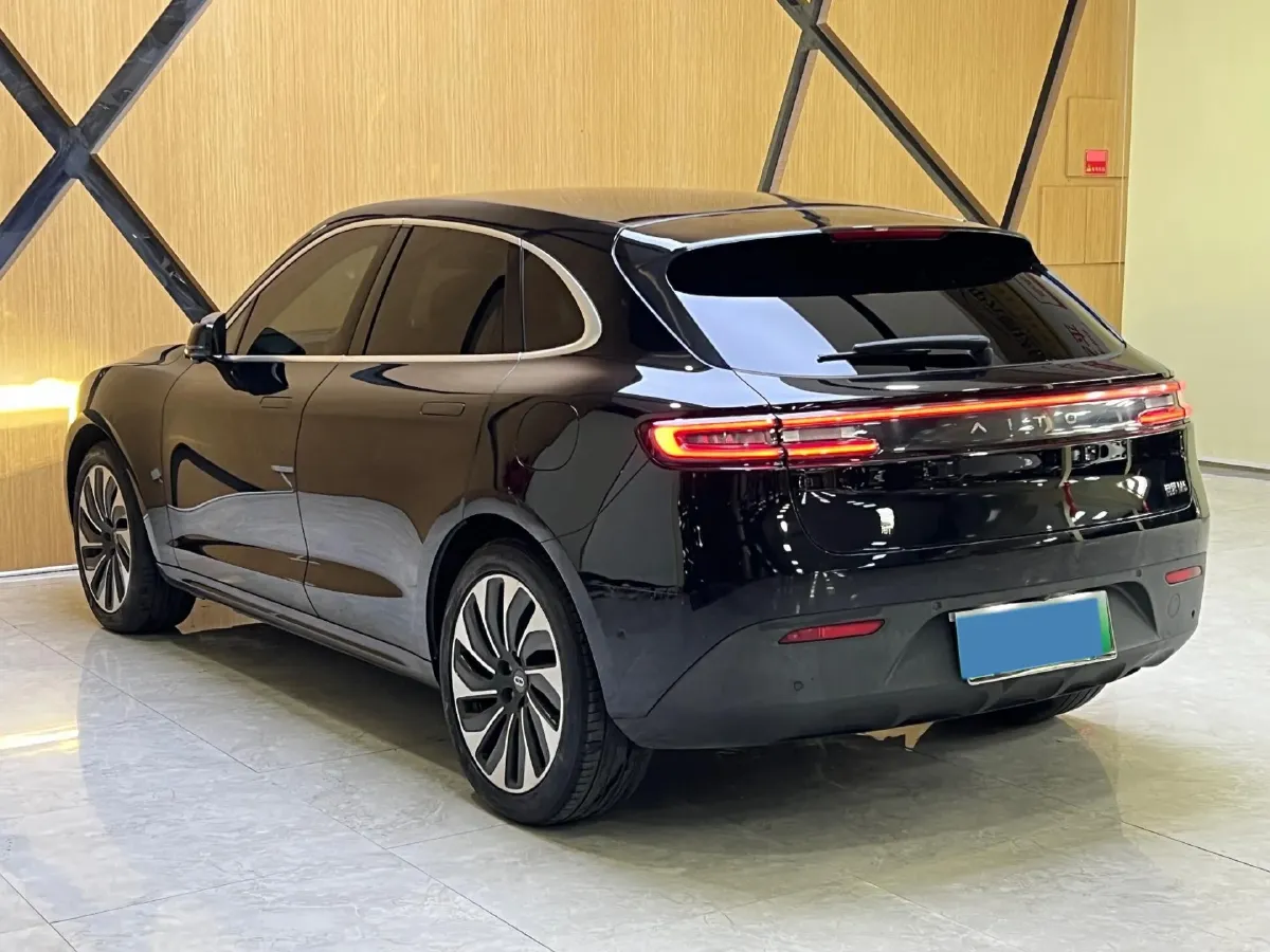 2022 Isuzu Mu-X 2.0T 220HP L4 8AT,autocango,china used car exporter,china ev exporter,chinese used car exporter,chinese used ev exporter