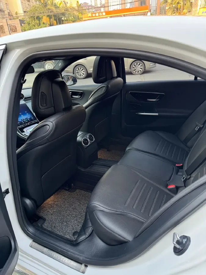 2022 Mercedes-Benz C Class 1.5T 170HP L4 9AT,autocango,china used car exporter,china ev exporter,chinese used car exporter,chinese used ev exporter