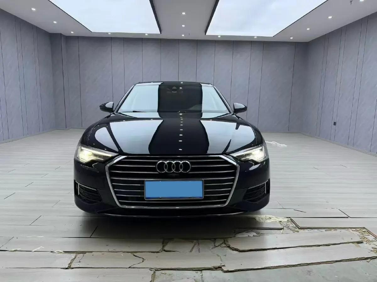 2020 Audi A6L 2.0T 224HP L4 7DCT,autocango,china used car exporter,china ev exporter,chinese used car exporter,chinese used ev exporter