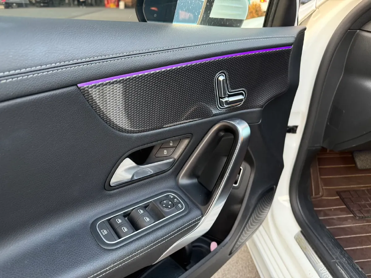 2022 Mercedes-Benz A Class 1.3T 163HP L4 7DCT,autocango,china used car exporter,china ev exporter,chinese used car exporter,chinese used ev exporter