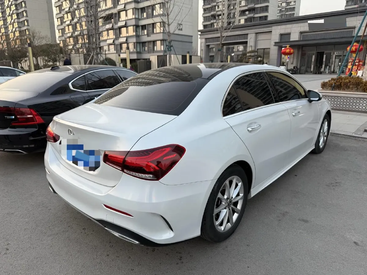 2022 Mercedes-Benz A Class 1.3T 163HP L4 7DCT,autocango,china used car exporter,china ev exporter,chinese used car exporter,chinese used ev exporter