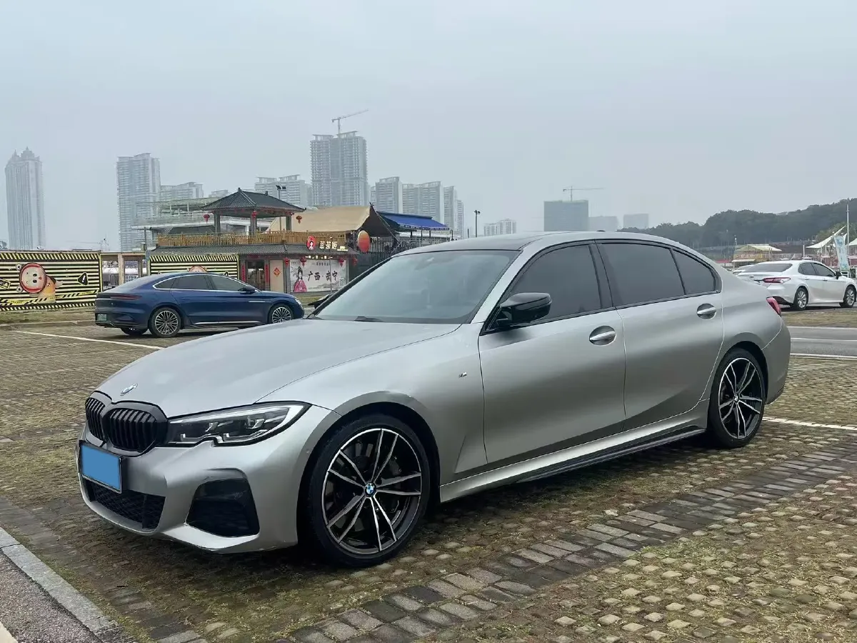 2021 BMW 3 Series 2.0T 184HP L4 8AT,autocango,china used car exporter,china ev exporter,chinese used car exporter,chinese used ev exporter