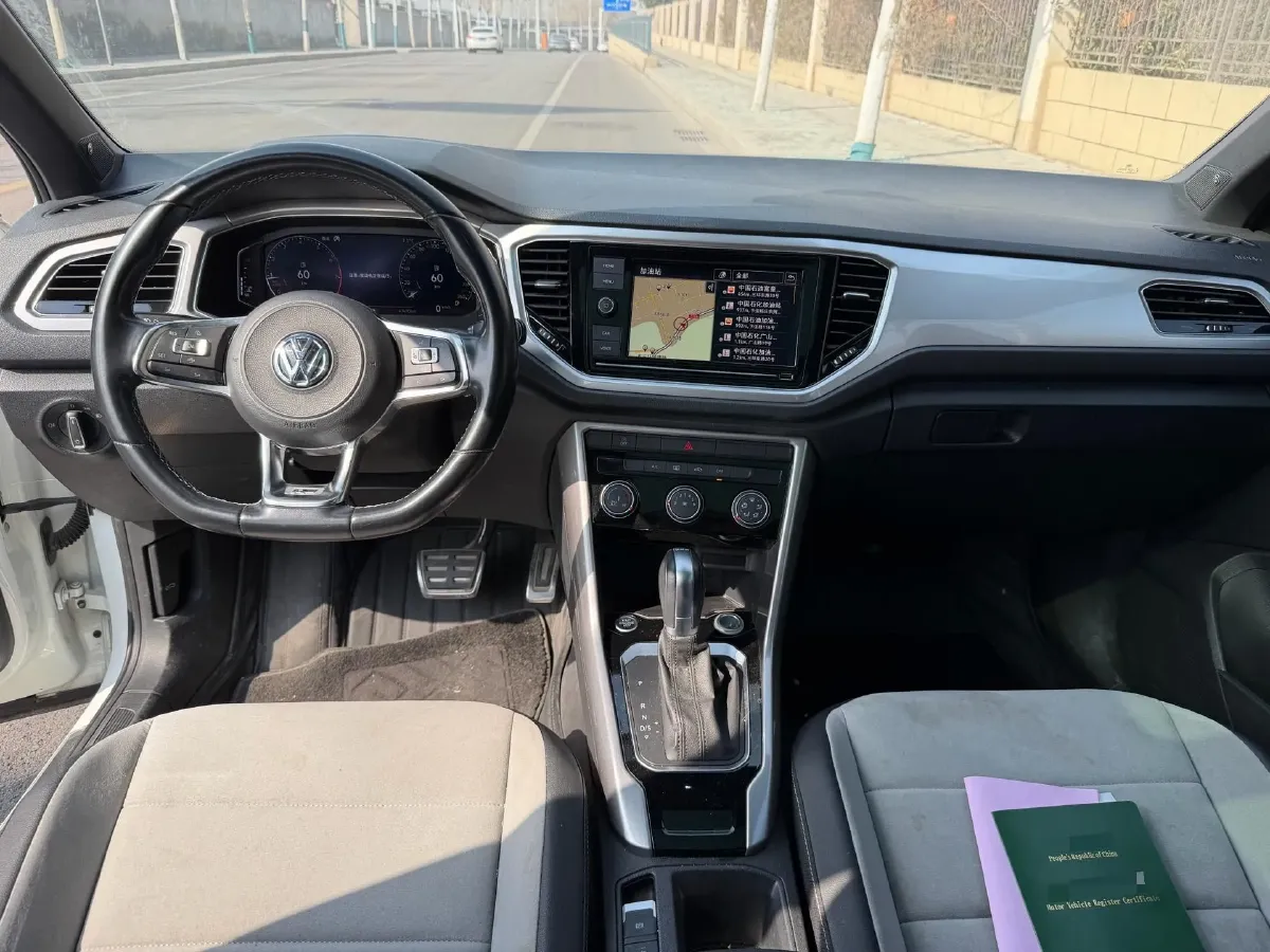 2020 Volkswagen T-Roc 1.4T 150HP L4 7DCT,autocango,china used car exporter,china ev exporter,chinese used car exporter,chinese used ev exporter