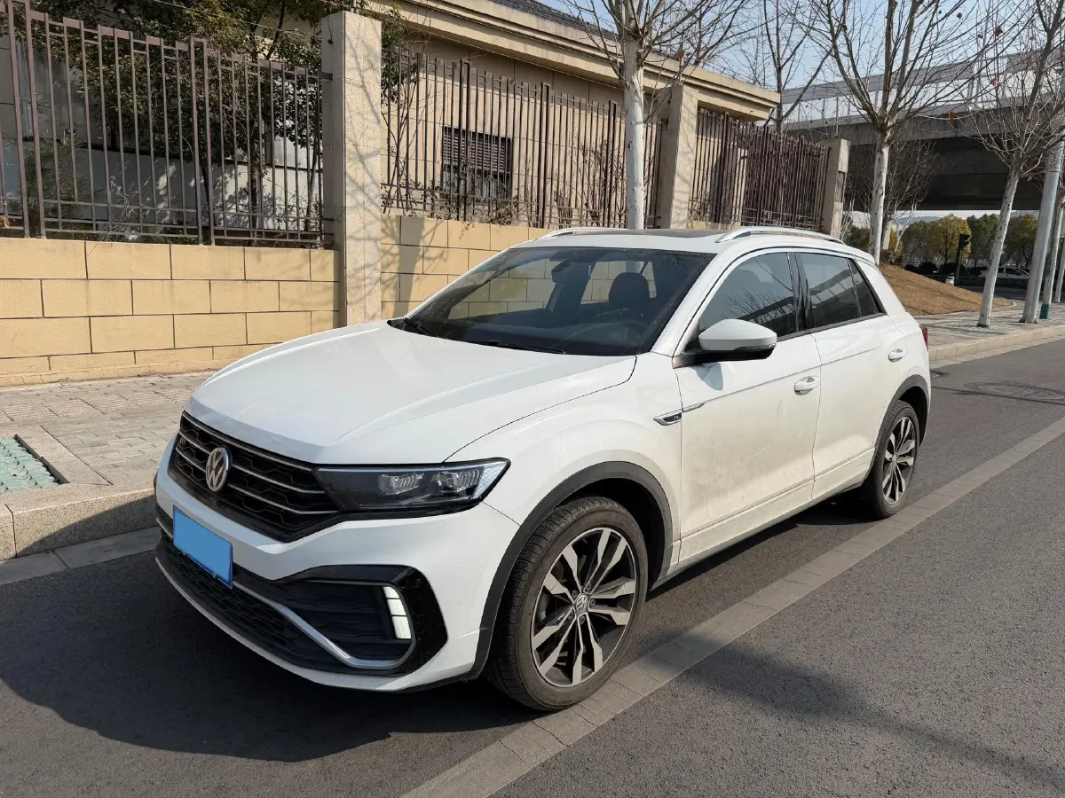 2020 Volkswagen T-Roc 1.4T 150HP L4 7DCT,autocango,china used car exporter,china ev exporter,chinese used car exporter,chinese used ev exporter