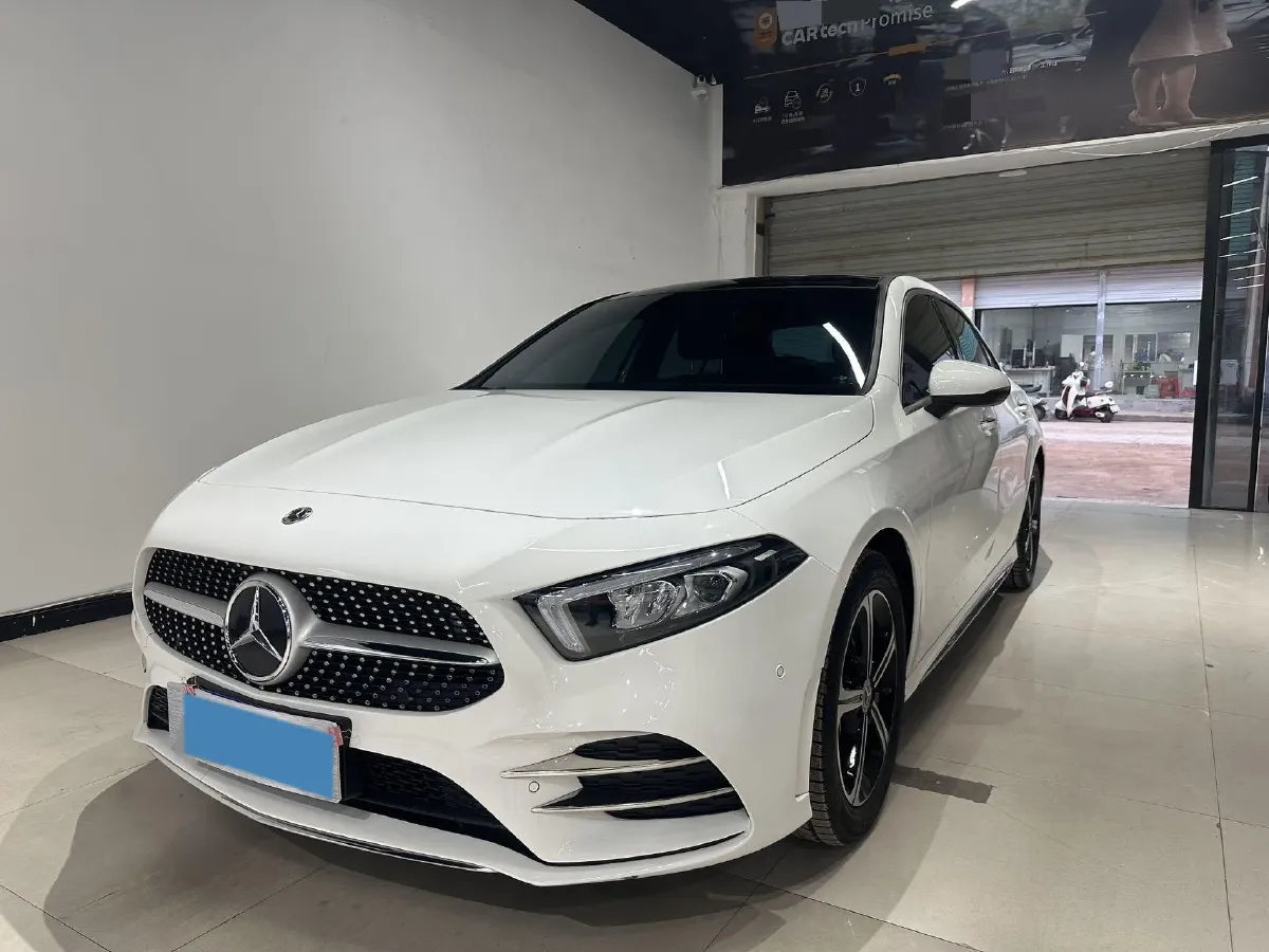 2022 Mercedes-Benz A Class 1.3T 163HP L4 7DCT,autocango,china used car exporter,china ev exporter,chinese used car exporter,chinese used ev exporter