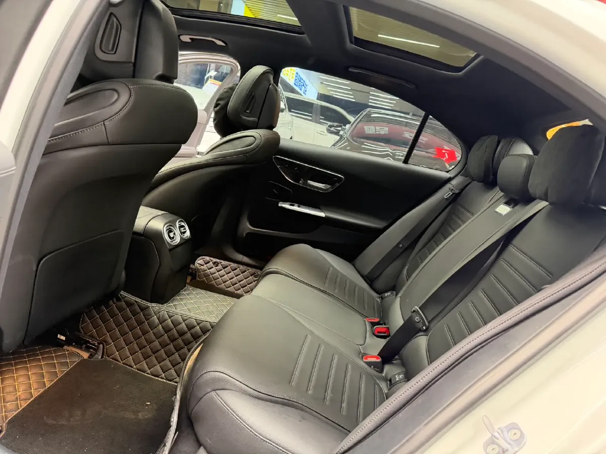 2024 Mercedes-Benz C Class 1.5T 204HP L4 9AT,autocango,china used car exporter,china ev exporter,chinese used car exporter,chinese used ev exporter