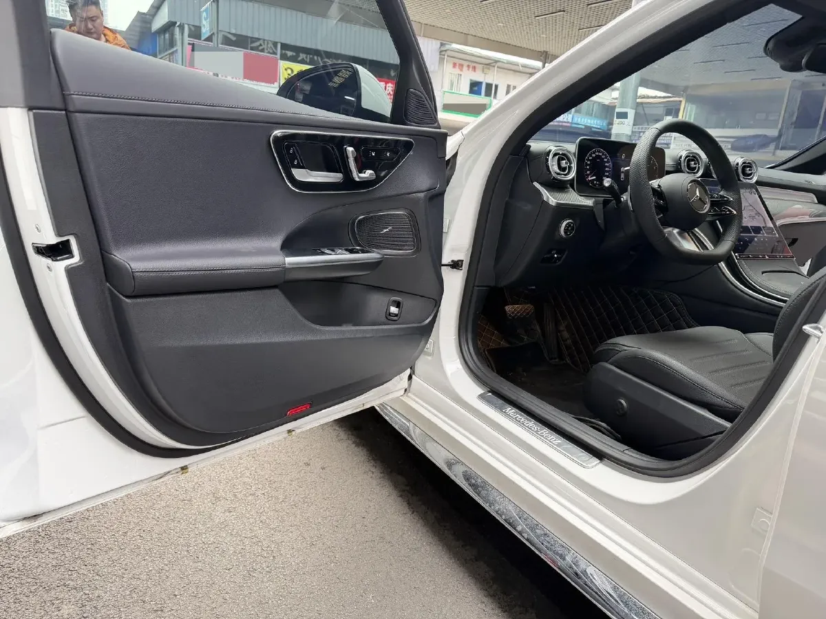 2024 Mercedes-Benz C Class 1.5T 204HP L4 9AT,autocango,china used car exporter,china ev exporter,chinese used car exporter,chinese used ev exporter