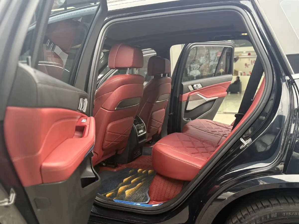 2022 BMW X5 3.0T 333HP L6 8AT,autocango,china used car exporter,china ev exporter,chinese used car exporter,chinese used ev exporter