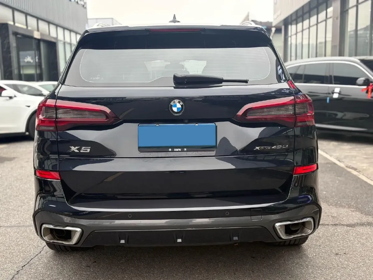 2022 BMW X5 3.0T 333HP L6 8AT,autocango,china used car exporter,china ev exporter,chinese used car exporter,chinese used ev exporter