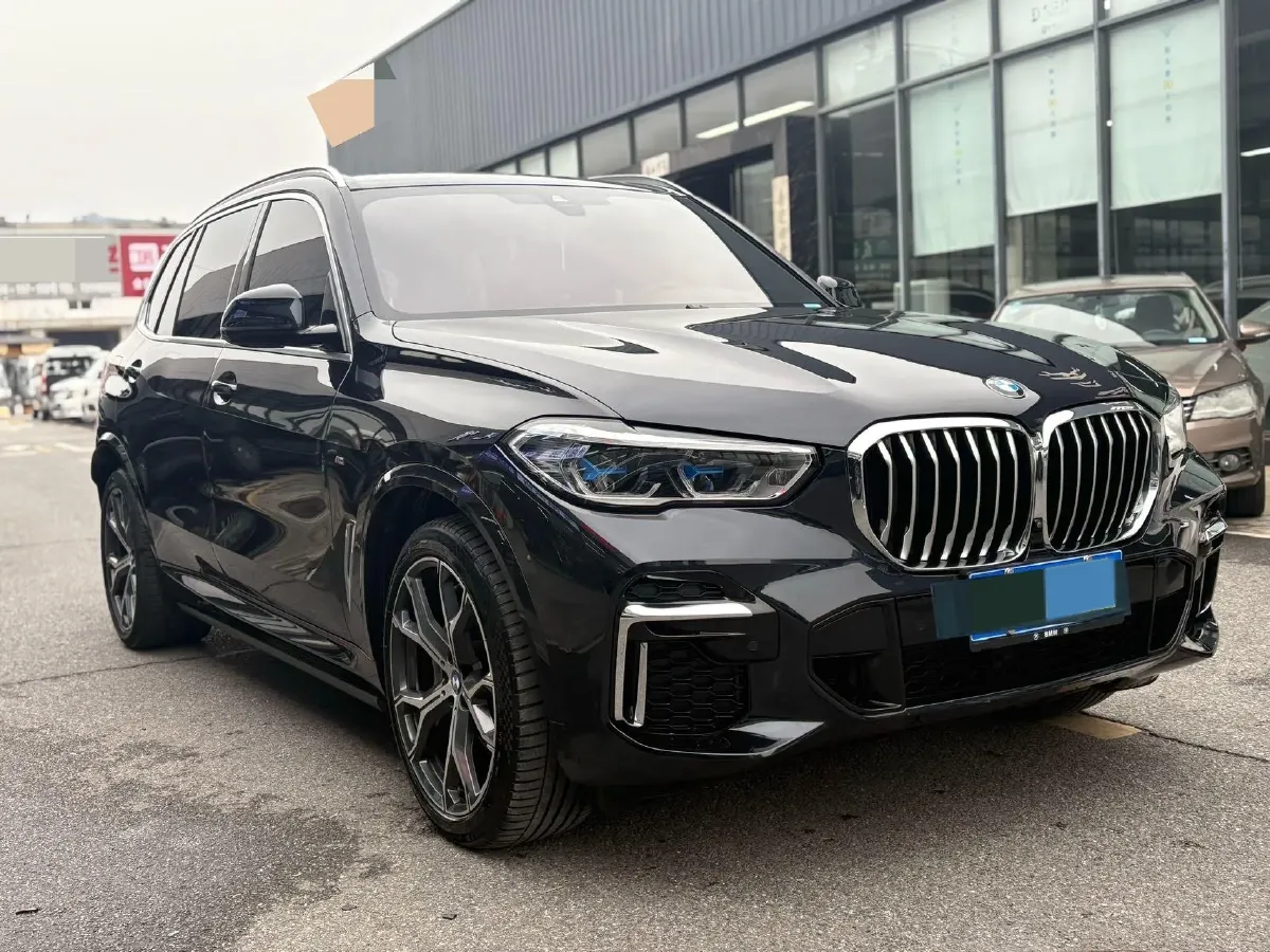 2022 BMW X5 3.0T 333HP L6 8AT,autocango,china used car exporter,china ev exporter,chinese used car exporter,chinese used ev exporter