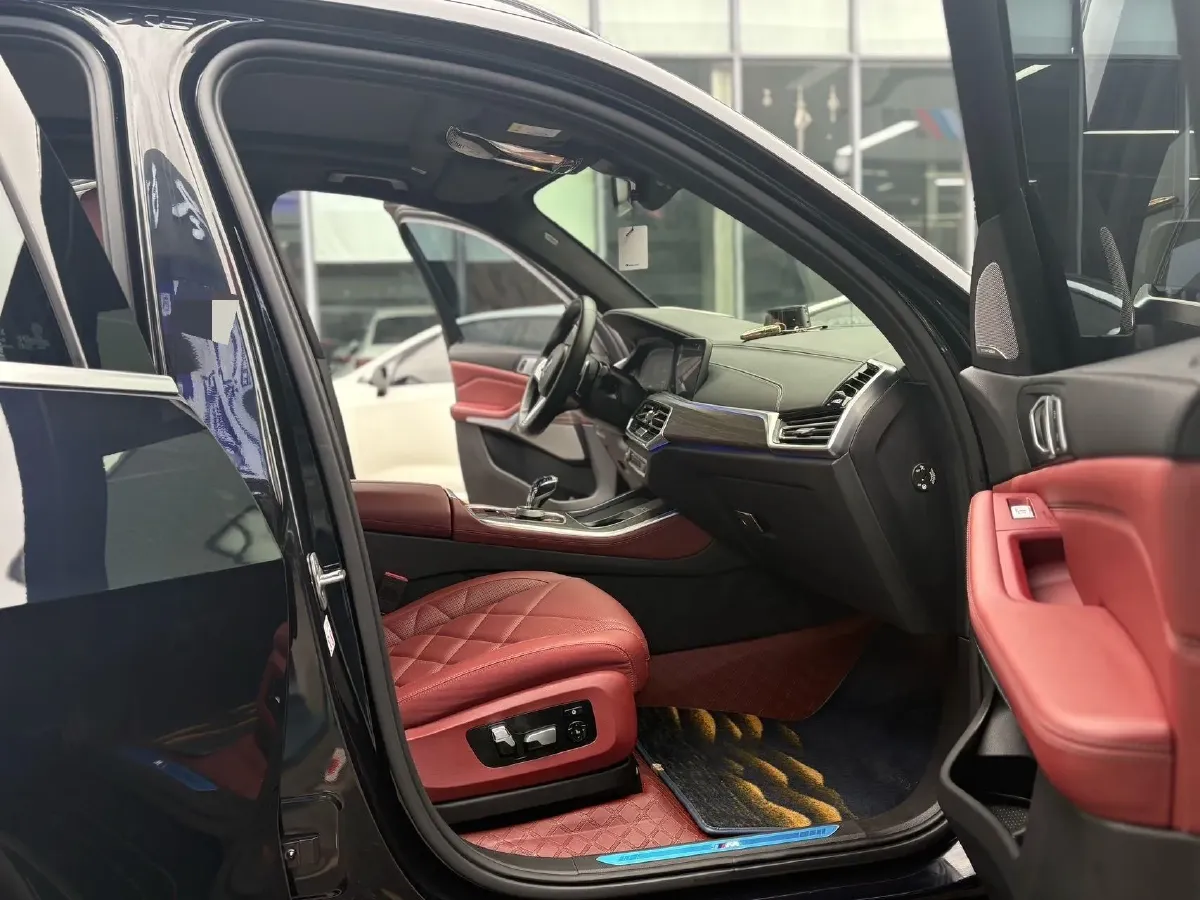 2022 BMW X5 3.0T 333HP L6 8AT,autocango,china used car exporter,china ev exporter,chinese used car exporter,chinese used ev exporter