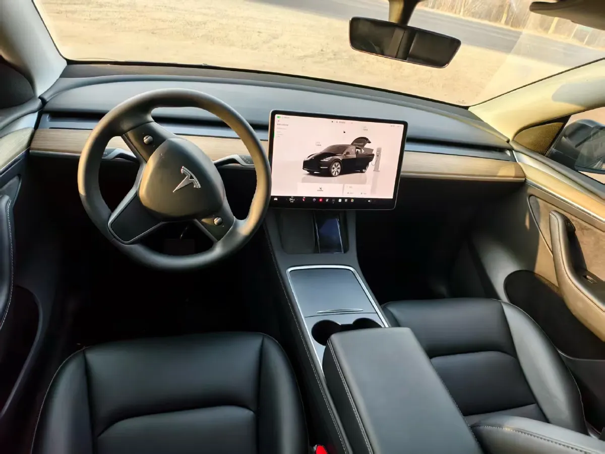 2022 Tesla Model Y BEV 60KWH,autocango,china used car exporter,china ev exporter,chinese used car exporter,chinese used ev exporter