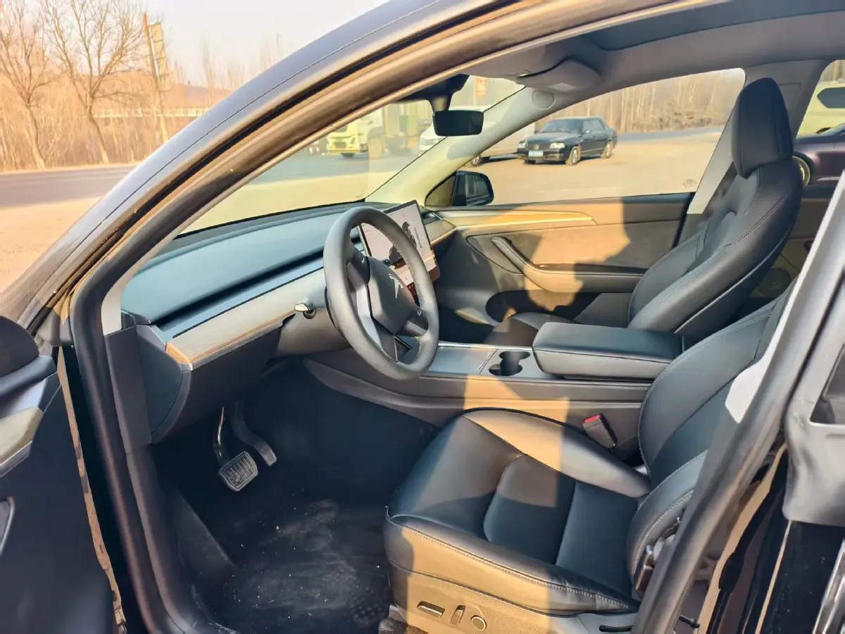 2022 Tesla Model Y BEV 60KWH,autocango,china used car exporter,china ev exporter,chinese used car exporter,chinese used ev exporter