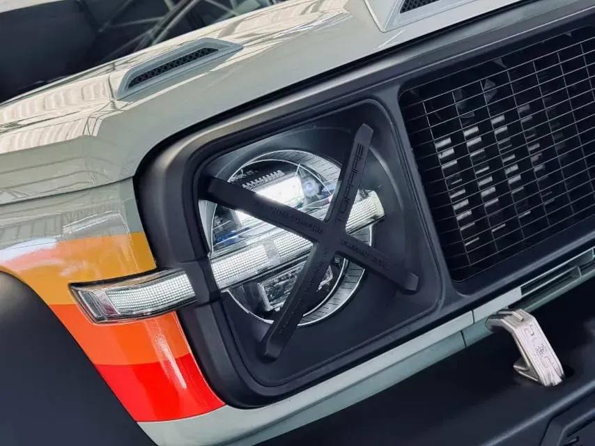 2023 Tank 300 2.0T 227HP L4 8AT,autocango,china used car exporter,china ev exporter,chinese used car exporter,chinese used ev exporter