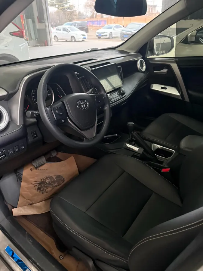 2019 Toyota RAV4 2.0L 151HP L4 CVT,autocango,china used car exporter,china ev exporter,chinese used car exporter,chinese used ev exporter