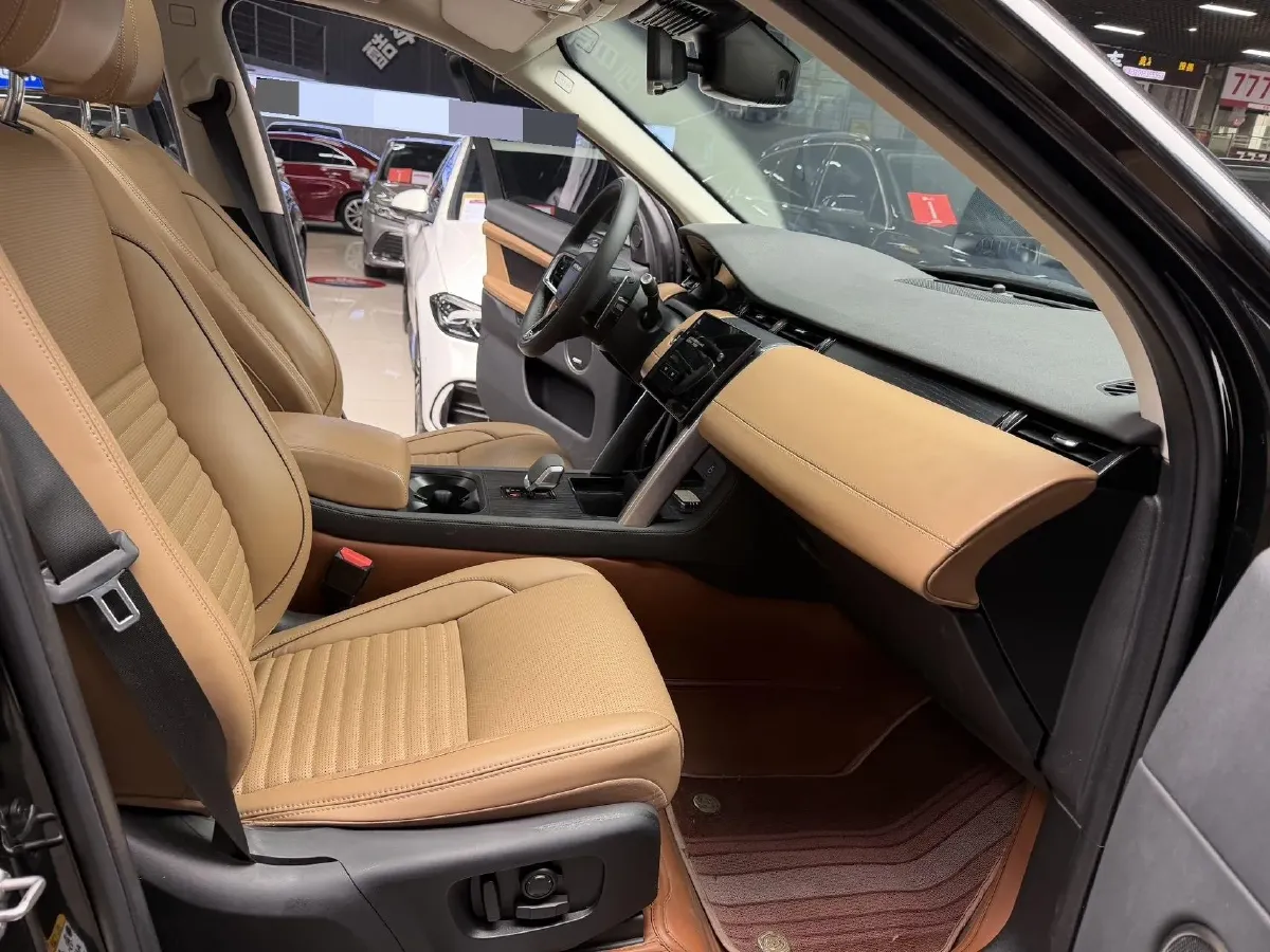 2024 Land Rover Discovery Sport 2.0T 249HP L4 9AT,autocango,china used car exporter,china ev exporter,chinese used car exporter,chinese used ev exporter