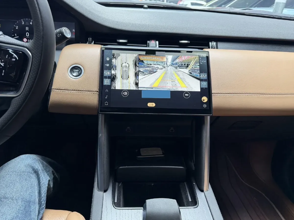 2024 Land Rover Discovery Sport 2.0T 249HP L4 9AT,autocango,china used car exporter,china ev exporter,chinese used car exporter,chinese used ev exporter