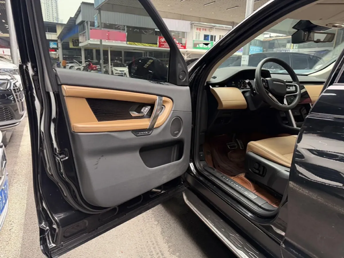 2024 Land Rover Discovery Sport 2.0T 249HP L4 9AT,autocango,china used car exporter,china ev exporter,chinese used car exporter,chinese used ev exporter