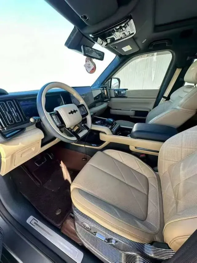 2023 FangChengBao Bao 5 1.5T 194HP L4 E-CVT PHEV 31.8KWH,autocango,china used car exporter,china ev exporter,chinese used car exporter,chinese used ev exporter