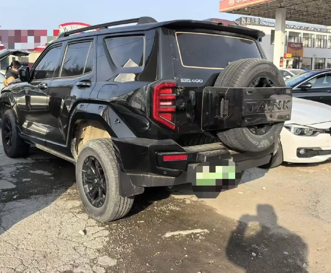 2024 Tank 400 2.0T 252HP L4 9AT PHEV 36.7/37.1KWH,autocango,china used car exporter,china ev exporter,chinese used car exporter,chinese used ev exporter